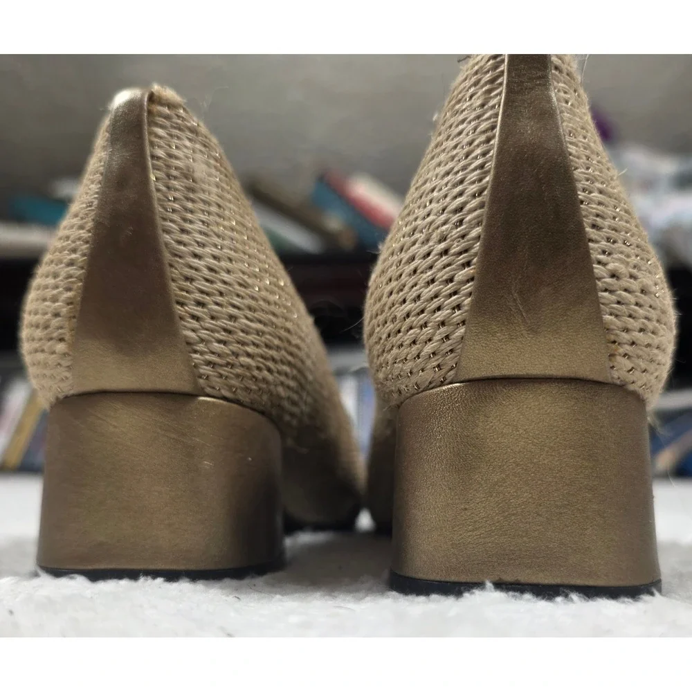 Stuart Weitzman step into